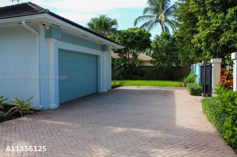 15255 SW 80th Ave, Palmetto Bay FL - photo 9 of 66