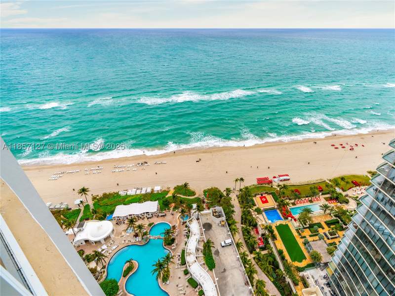 0 bedroom Condominium at 18001 Collins Ave 811, Trump International Sones, Sunny Isles Beach — photo 4