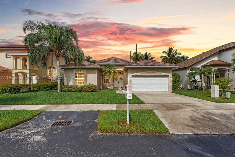 4 bedroom SingleFamilyResidence at 2630 Dunwoodie Pl, Dunwoodie At Keys Gate, Homestead — photo 2