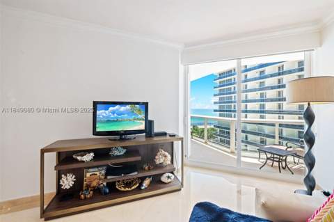 9595 Collins Ave N7-D, Surfside FL - photo 12 of 32
