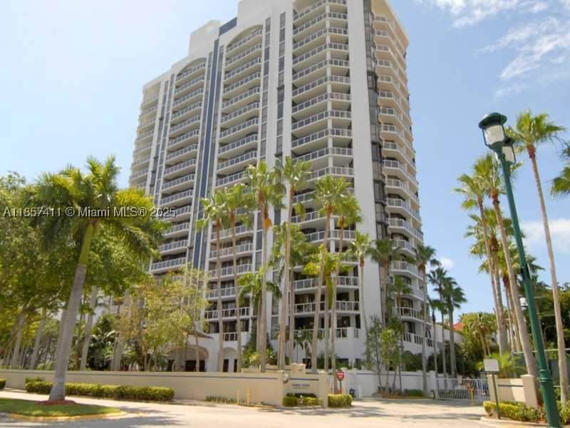 3 bedroom Condominium at 3600 Yacht Club Dr 1503, Harbor Tws At The Waterway, Aventura — photo 3