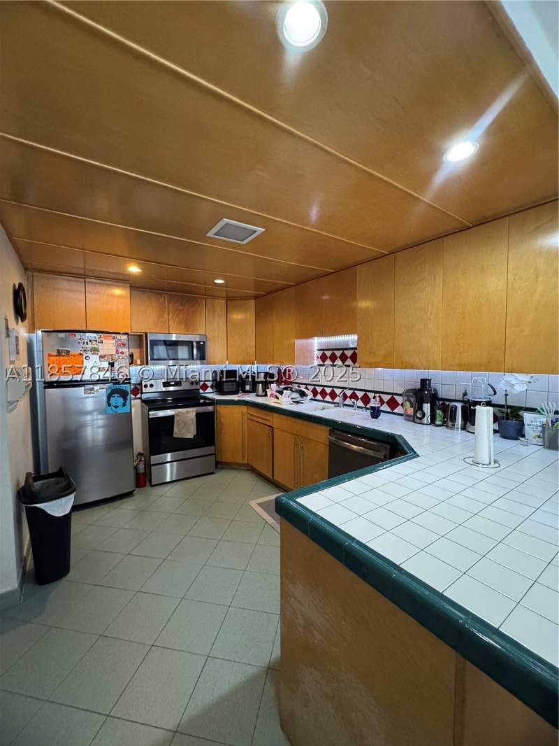 2 bedroom Condominium at 6445 SW 116th Pl A, Snapper Village Condo Pha, Miami — photo 5