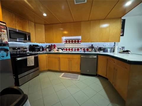 6445 SW 116th Pl A, Miami FL - photo 6 of 25