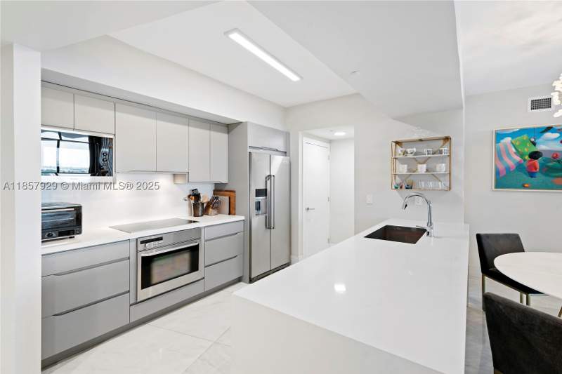 2 bedroom Condominium at 400 Alton Rd 1405, Murano Grande, Miami Beach — photo 2