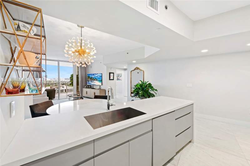 2 bedroom Condominium at 400 Alton Rd 1405, Murano Grande, Miami Beach — photo 3