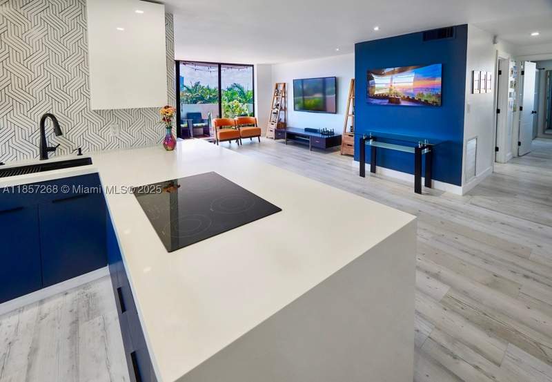 2 bedroom Condominium at 3545 NE 166th St 510, Coral Isle West Condo, North Miami Beach — photo 2