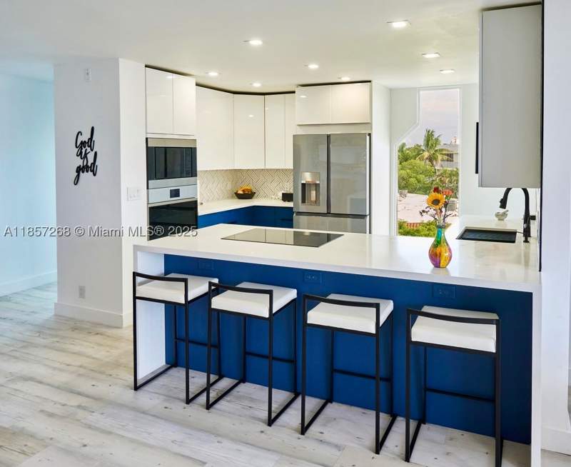 2 bedroom Condominium at 3545 NE 166th St 510, Coral Isle West Condo, North Miami Beach — photo 3