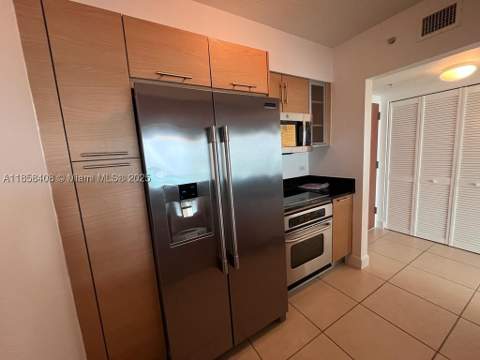 31 SE 5th St 2603, Miami FL - photo 7 of 42