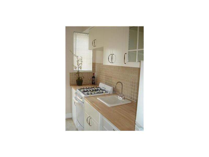 3 bedroom SingleFamilyResidence at 2521 SW 105th Ave, Laro Sub, Miami — photo 2