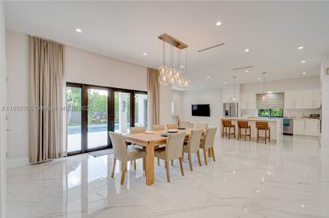 2521 SW 105th Ave, Miami FL - photo 7 of 85
