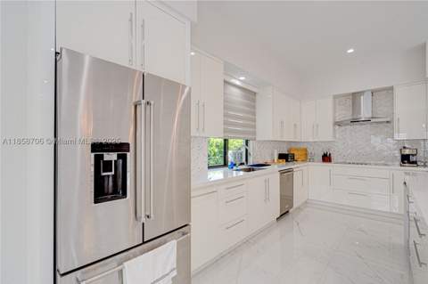 2521 SW 105th Ave, Miami FL - photo 8 of 85