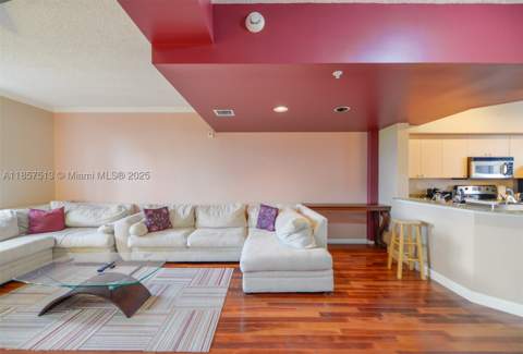2811 NE 185th St 801, Aventura FL - photo 7 of 40