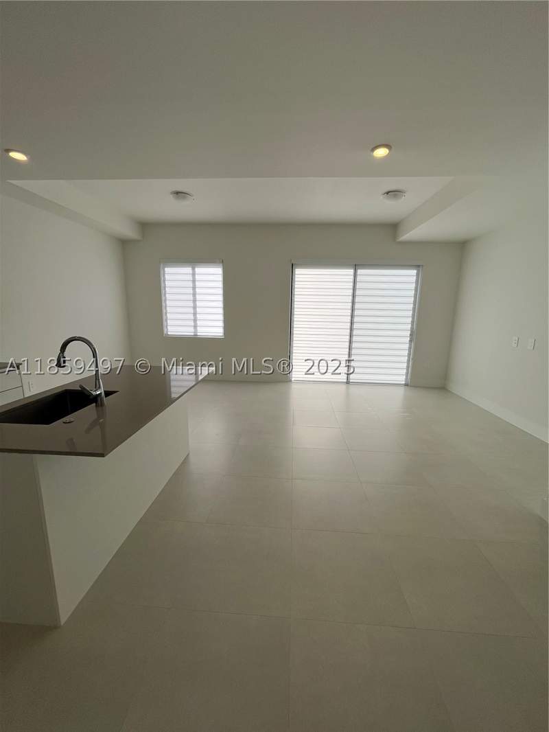 3 bedroom Townhouse at 34515 SW 191st Ct ., Century Park Square, Miami — photo 4