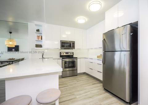 5601 Collins Ave 1204, Miami Beach FL - photo 10 of 53
