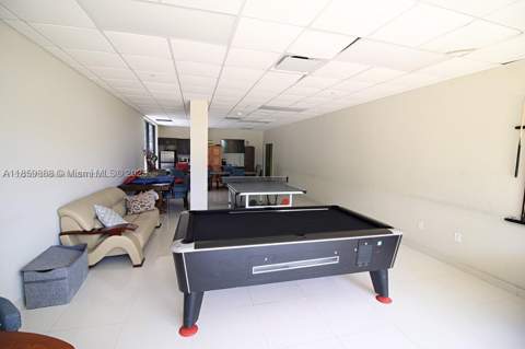1621 Collins Ave 302, Miami Beach FL - photo 22 of 30