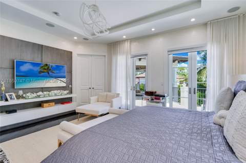 701 Bella Vista Ave, Coral Gables FL - photo 11 of 49