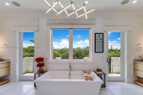 701 Bella Vista Ave, Coral Gables FL - photo 12 of 49
