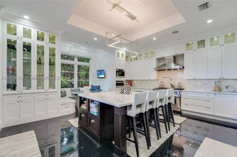 701 Bella Vista Ave, Coral Gables FL - photo 8 of 49