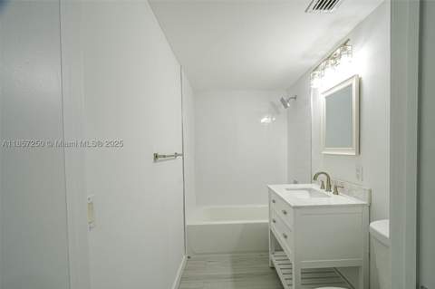 2740 SW 28th Ter 603, Miami FL - photo 11 of 21
