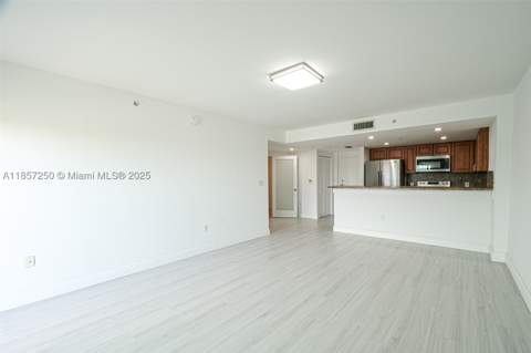 2740 SW 28th Ter 603, Miami FL - photo 7 of 21