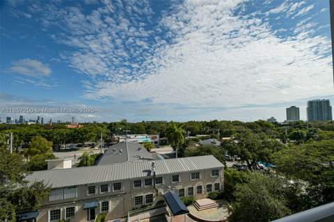 2740 SW 28th Ter 603, Miami FL - photo 8 of 21