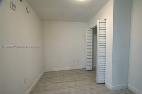 2740 SW 28th Ter 603, Miami FL - photo 9 of 21