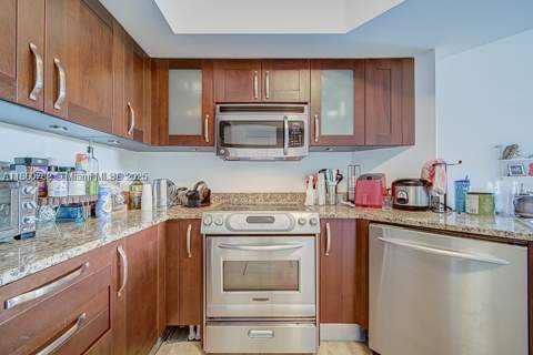 19900 E Country Club Dr 308, Aventura FL - photo 17 of 60