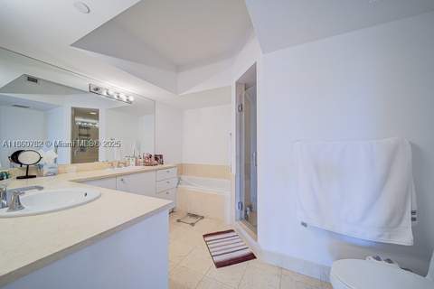 19900 E Country Club Dr 308, Aventura FL - photo 21 of 60
