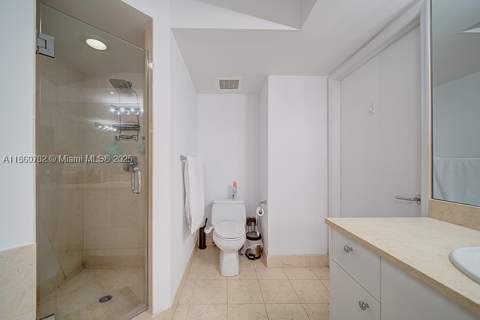 19900 E Country Club Dr 308, Aventura FL - photo 23 of 60