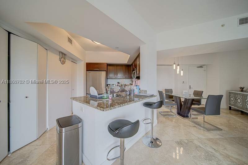 2 bedroom Condominium at 19900 E Country Club Dr 308, Turnberry Village So Towe, Aventura — photo 5