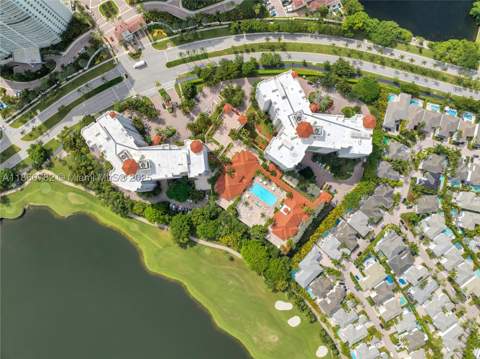 19900 E Country Club Dr 308, Aventura FL - photo 6 of 60