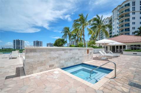 19900 E Country Club Dr 308, Aventura FL - photo 9 of 60