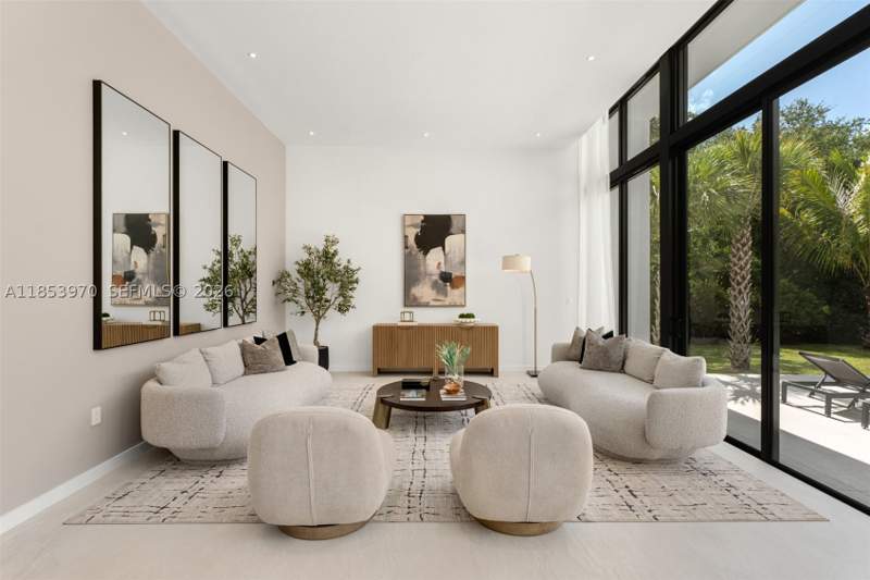 6 bedroom SingleFamilyResidence at 7400 SW 127th St, Palmetto Homesites, Pinecrest — photo 2