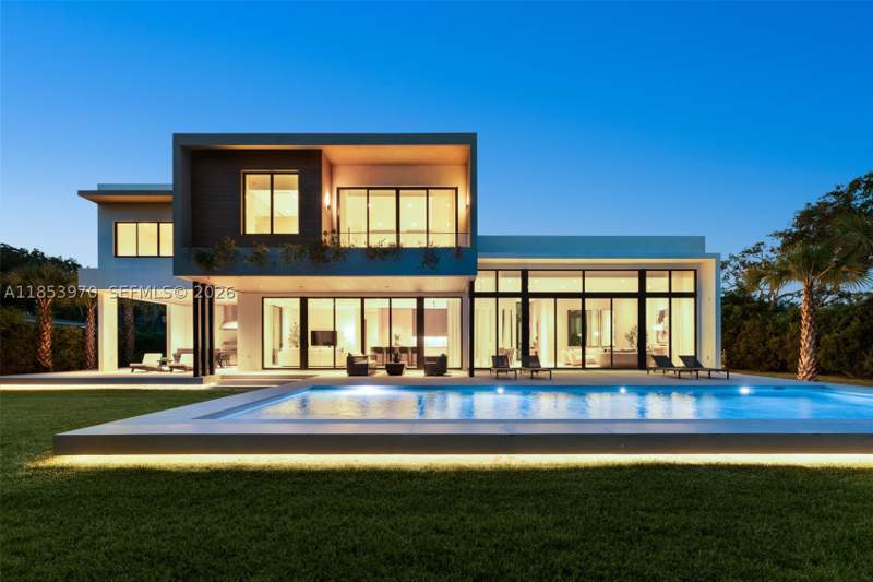 6 bedroom SingleFamilyResidence at 7400 SW 127th St, Palmetto Homesites, Pinecrest — photo 5