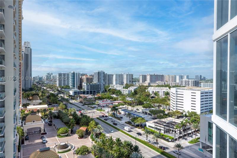 2 bedroom Condominium at 18001 Collins Ave 1214- 1215, Trump International Sones, Sunny Isles Beach — photo 5