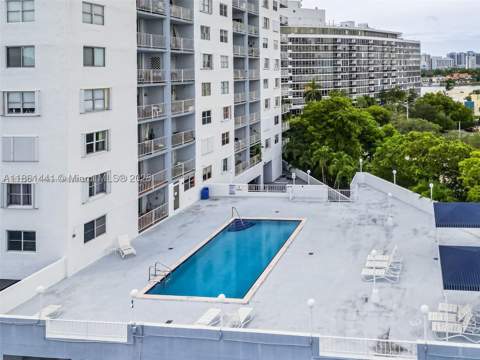 6900 Bay Dr 11F, Miami Beach FL - photo 21 of 26