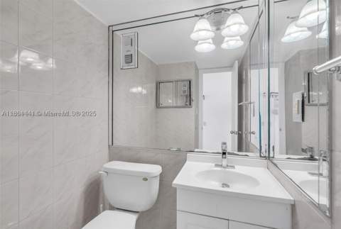 6900 Bay Dr 11F, Miami Beach FL - photo 6 of 26