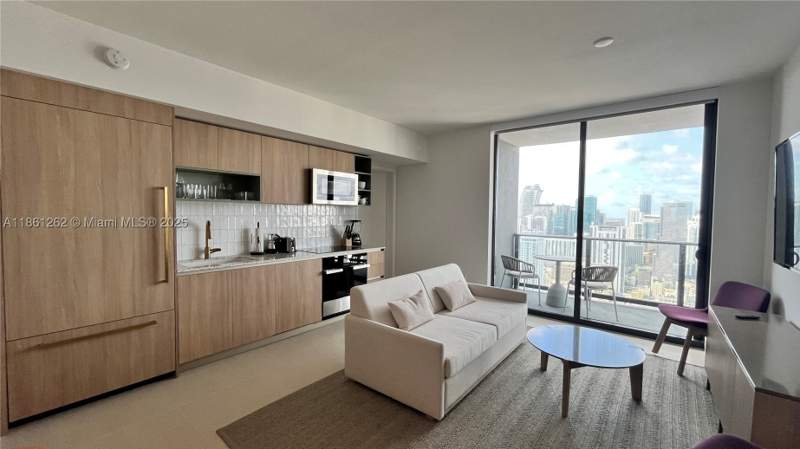 2 bedroom Condominium at 159 NE 6th St 4605, Gale Miami Hotel And Resid, Miami — photo 2