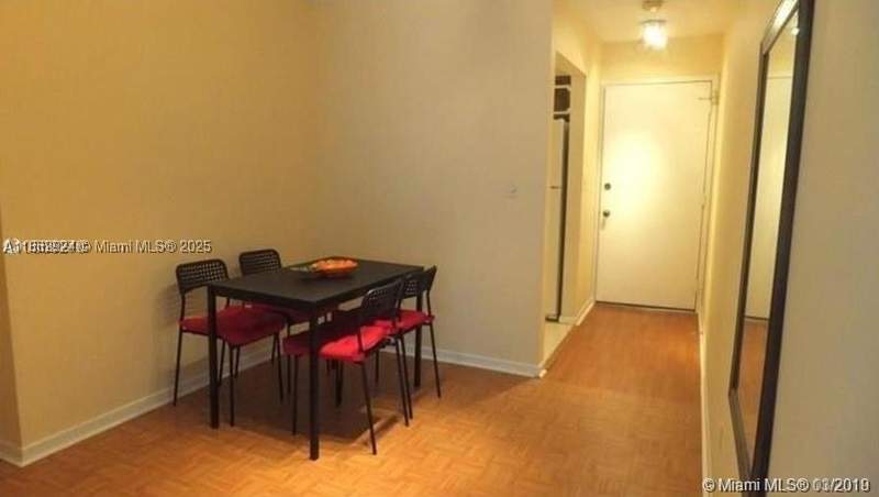 2 bedroom Condominium at 3582 NE 171st St 203, Michelle Condo, North Miami Beach — photo 3