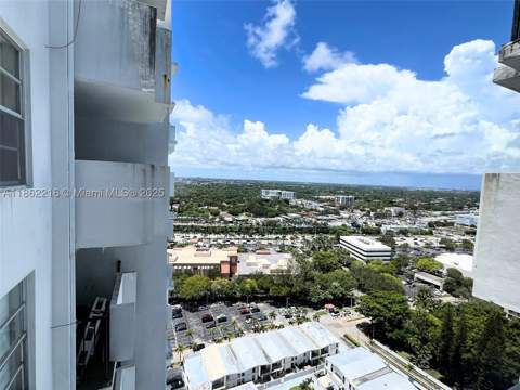 2750 NE 183rd St 2707, Aventura FL - photo 17 of 31