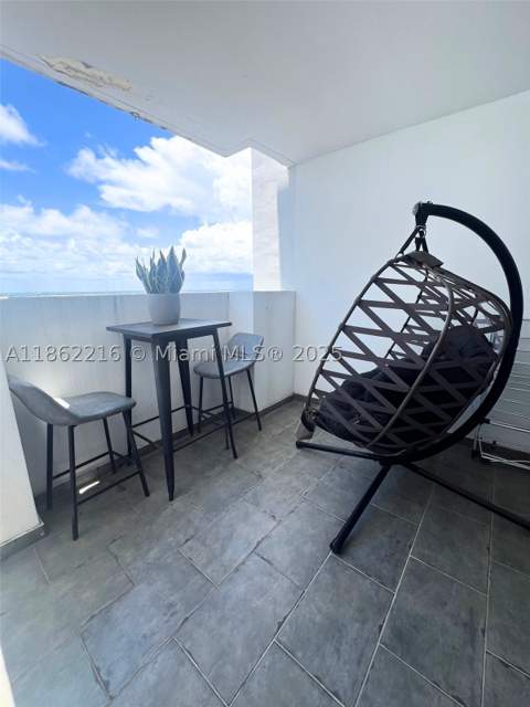 2750 NE 183rd St 2707, Aventura FL - photo 18 of 31