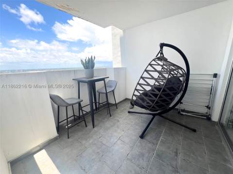 2750 NE 183rd St 2707, Aventura FL - photo 19 of 31
