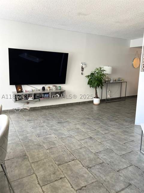 2750 NE 183rd St 2707, Aventura FL - photo 9 of 31
