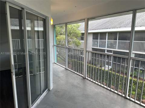 2638 SE 20th Ct 206-C, Homestead FL - photo 15 of 17