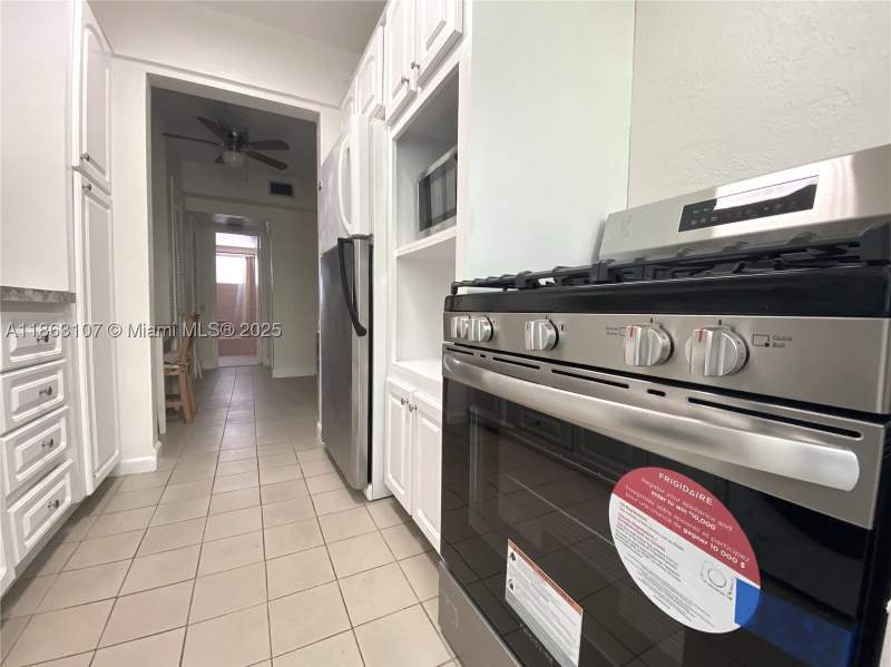 1 bedroom Condominium at 932 Euclid Ave 2, Park Haven Condo, Miami Beach — photo 2
