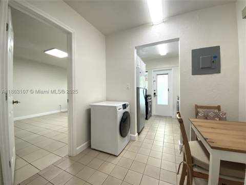 932 Euclid Ave 2, Miami Beach FL - photo 7 of 18