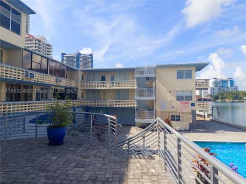 6484 Indian Creek Drive 320, Miami Beach FL - photo 16 of 29