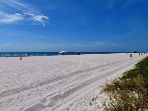 6484 Indian Creek Drive 320, Miami Beach FL - photo 19 of 29