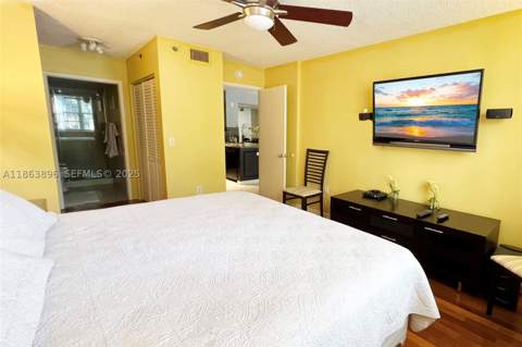 19555 E Country Club Dr 8305, Aventura FL - photo 7 of 31