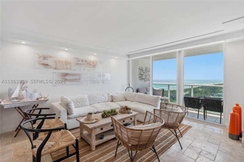 2 bedroom Condominium at 100 Bayview Dr 1924, Arlen House East Condo, Sunny Isles Beach — photo 5